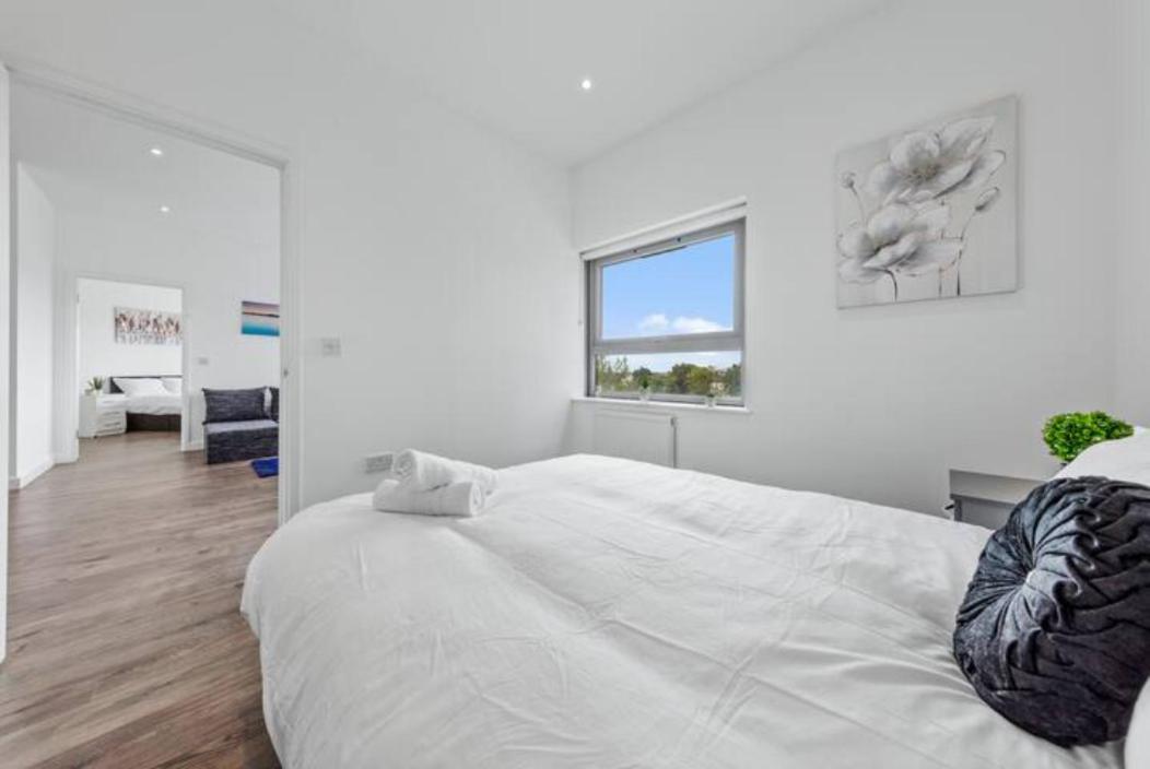 Delta 2 Bedroom Flat In London Dp102 Кройдон Экстерьер фото